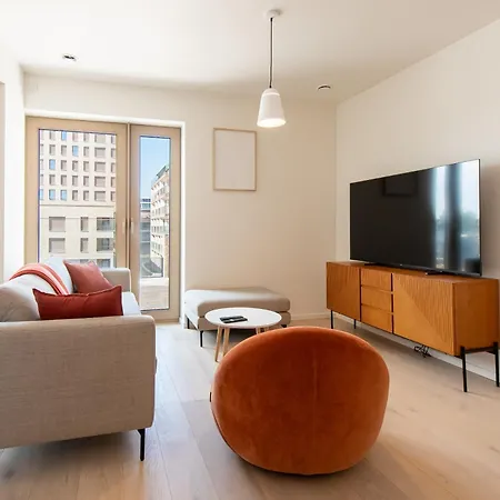 Serendipity - New 2 With Free Parking *